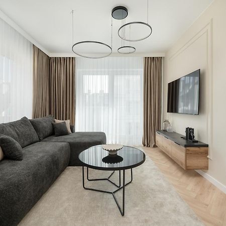 Elegancki Apartament Z Parkingiem Blisko Starego Miasta By Noclegi Renters Wroclaw Dış mekan fotoğraf