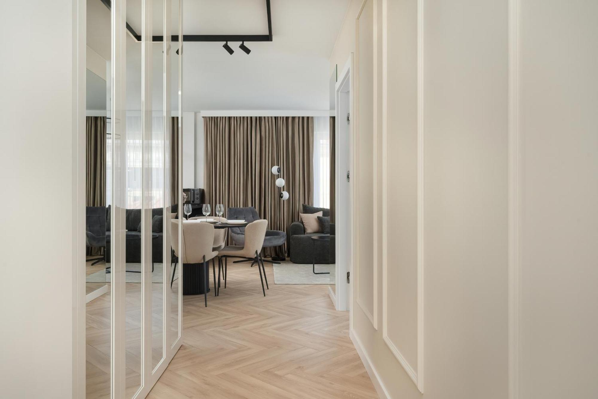 Elegancki Apartament Z Parkingiem Blisko Starego Miasta By Noclegi Renters Wroclaw Dış mekan fotoğraf